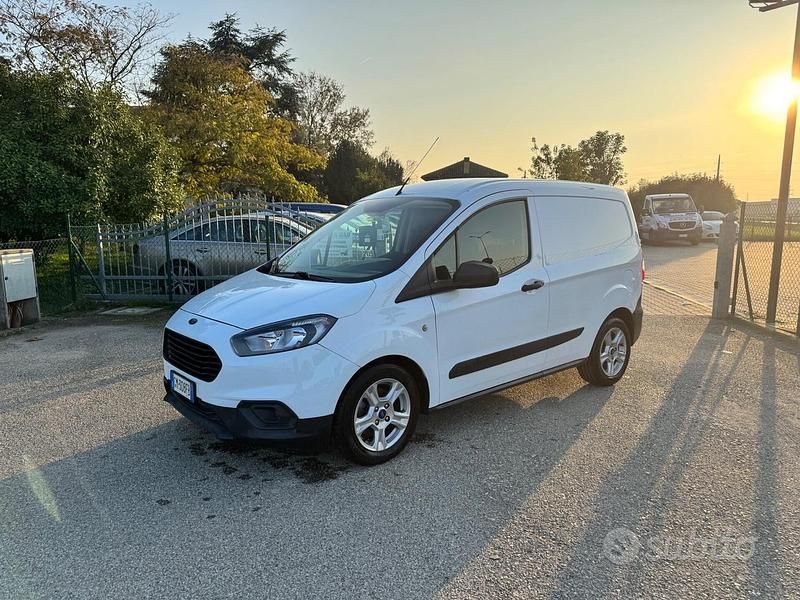 Usata Ford Transit Trend 75 CV (55 kW) 2022 Bianco Furgone