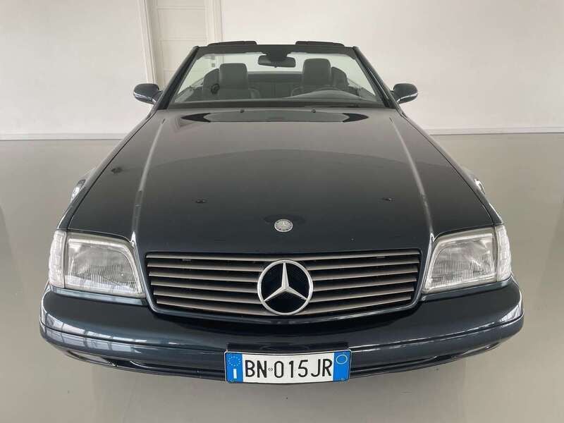 Usata Mercedes SL320 Avantgarde 224 CV (164 kW) 1998 Nero Cabrio