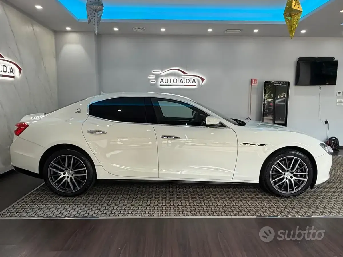 Usata Maserati Ghibli 275 CV (202 kW) 2017 Bianco Berlina