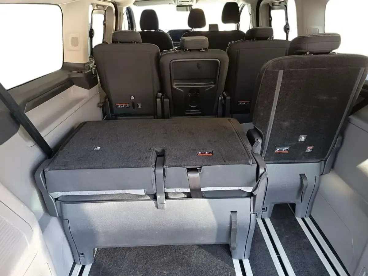 Usata Ford Tourneo Titanium X 150 CV (110 kW) 2025 Grigio Monovolume