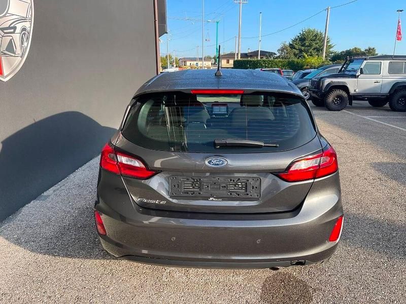 Usata Ford Fiesta Titanium 75 CV (55 kW) 2023 Grigio Utilitaria