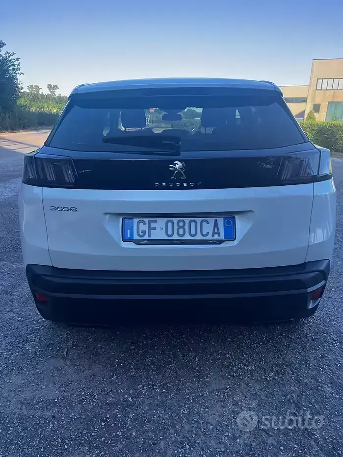 Usata Peugeot 3008 Business-Line 131 CV (96 kW) 2021 Bianco SUV