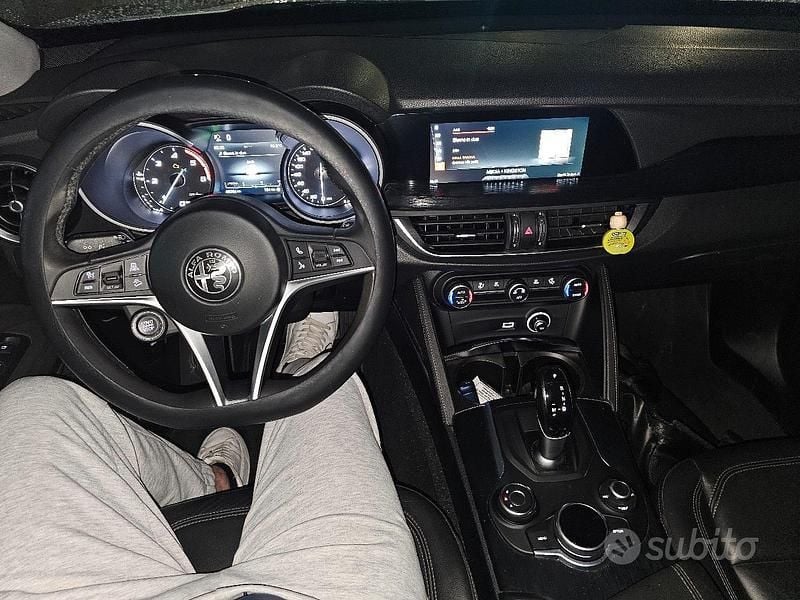 Usata Alfa Romeo Stelvio 160 CV (117 kW) 2019 Bianco SUV