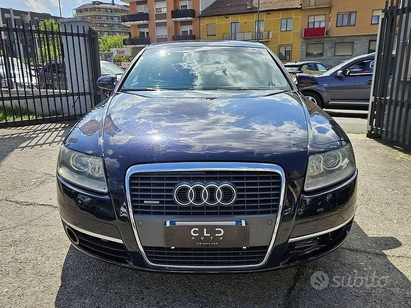 Begagnad Audi A6 224 HK (164 kW) 2004 Blå Sedan