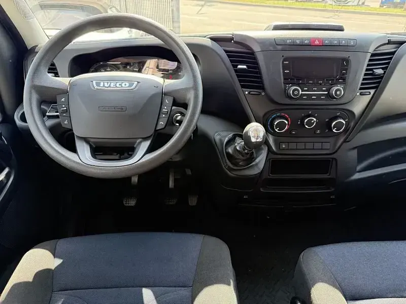 Usata Iveco Daily 156 CV (114 kW) 2019 Bianco Berlina
