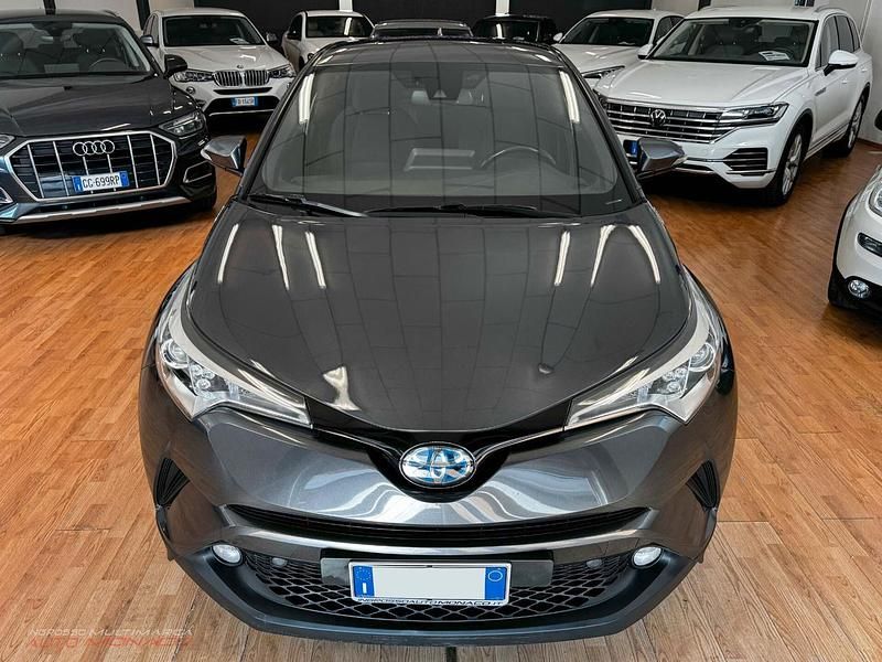 Usata Toyota C-HR 97 CV (71 kW) 2018 Grigio SUV