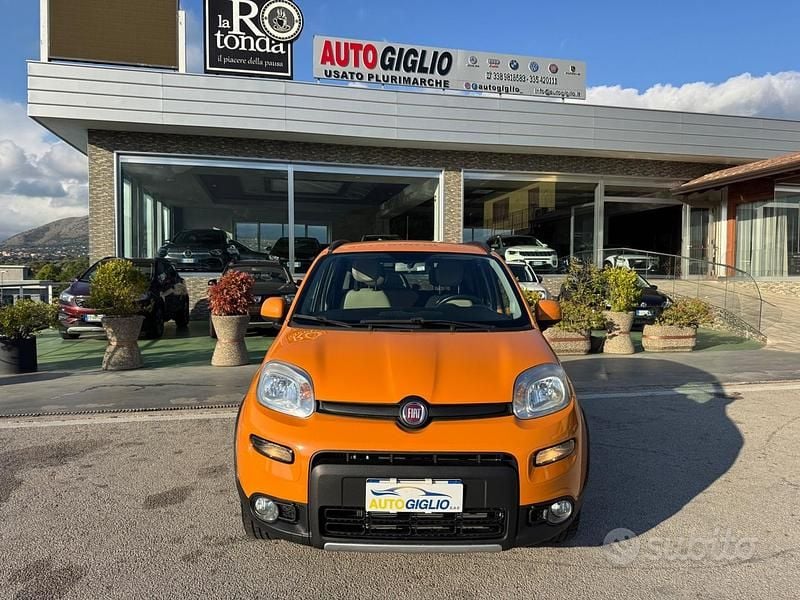 Usata Fiat Panda 4x4 S 85 CV (62 kW) 2013 Arancione Utilitaria