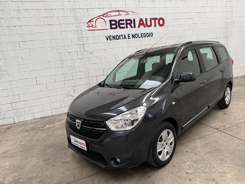 Usata Dacia Lodgy Comfort 108 CV (79 kW) 2018 Blu Monovolume