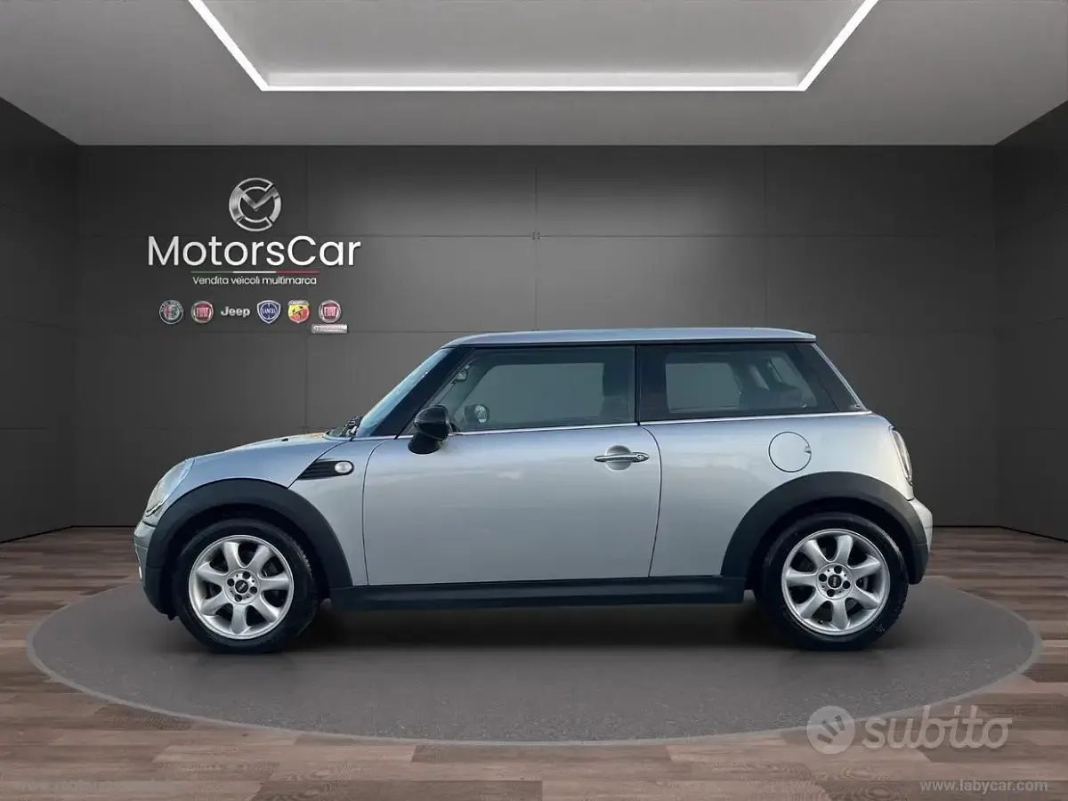 Begagnad Mini ONE Chili 95 HK (69 kW) 2007 Grå Halvkombi
