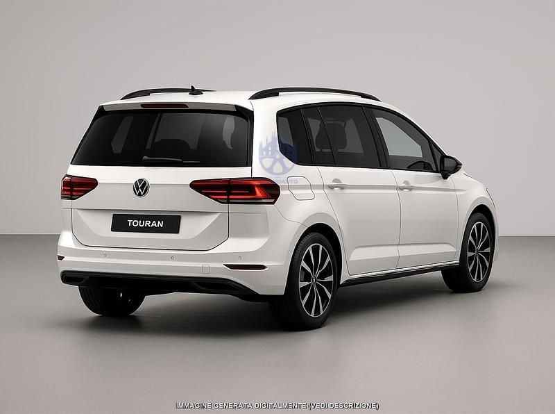 Usata VW Touran Highline 150 CV (110 kW) 2025 Bianco Monovolume