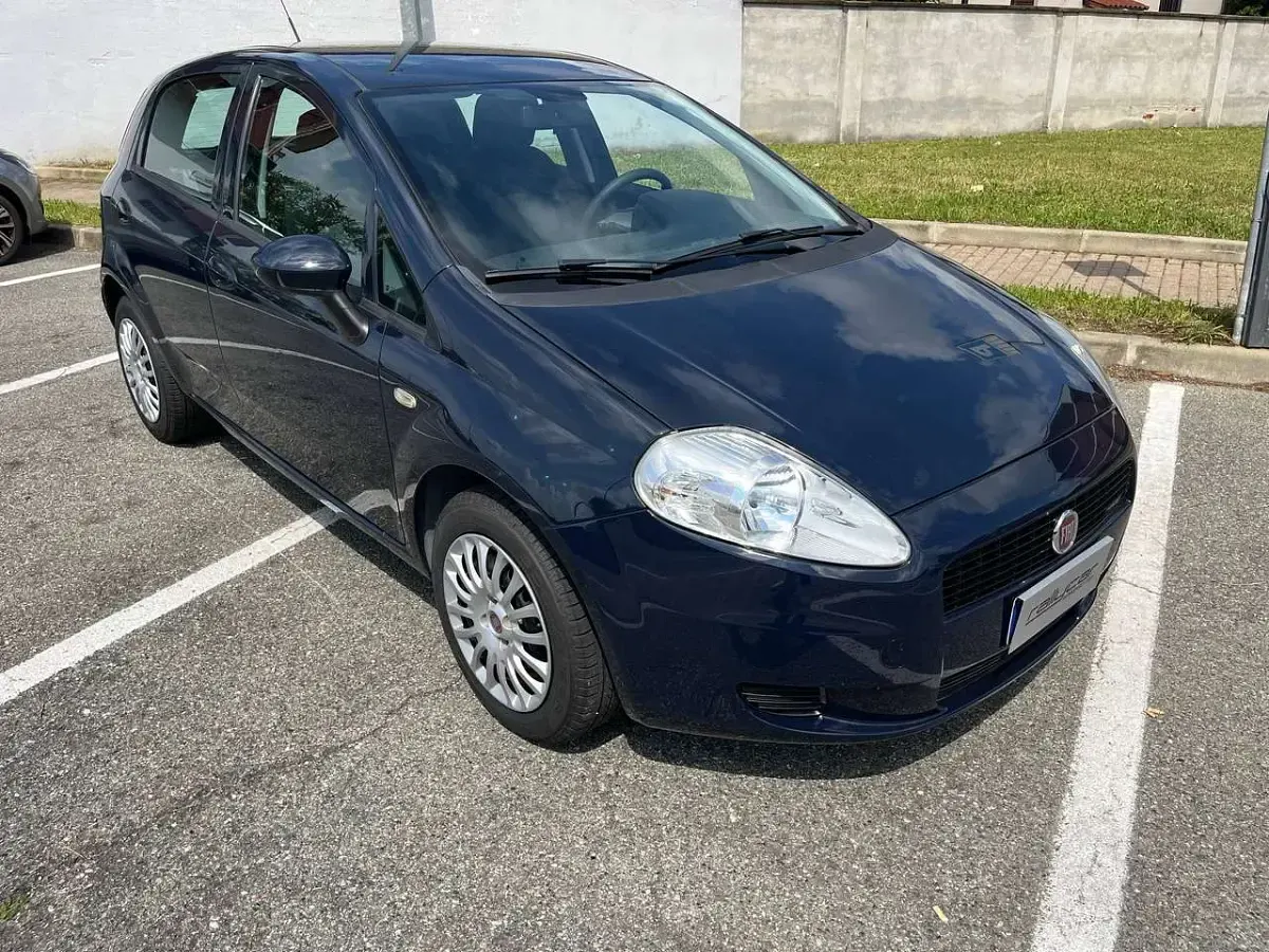 Usata Fiat Punto 75 CV (55 kW) 2011 Blu/azzurro Utilitaria