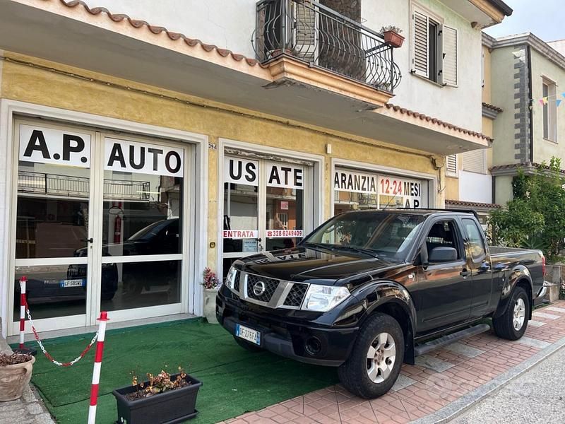 Nero Usata 2006 Nissan Navara XE Pick-up | 12.500 € (Cara) - Immagine 1/4