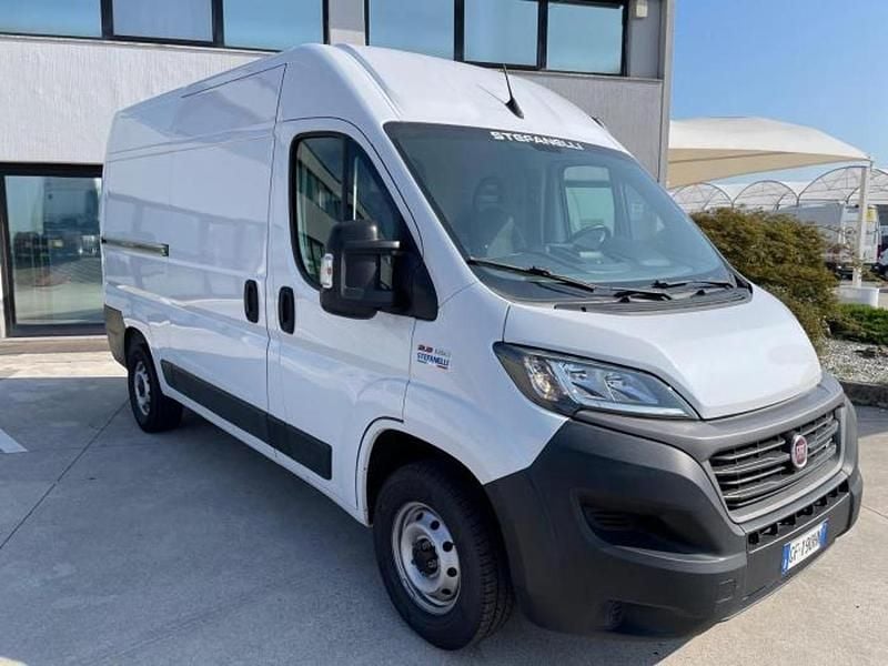 Usata Fiat Ducato 33 140 CV (102 kW) 2021 Bianco Furgone
