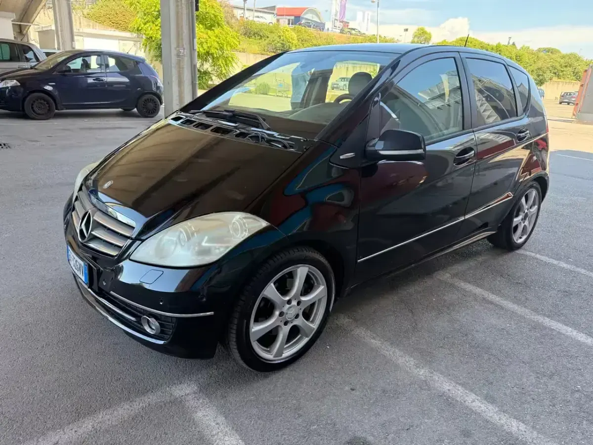 Usata Mercedes A200 Style 140 CV (102 kW) 2010 Nero Coupé