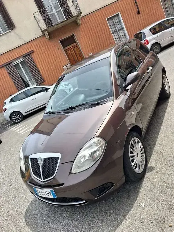 Usata Lancia Ypsilon 60 CV (44 kW) 2009 Utilitaria