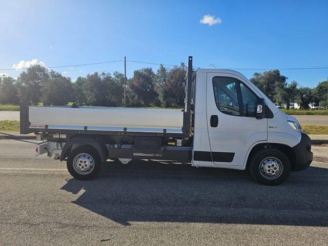 Usata Fiat Ducato 33 131 CV (96 kW) 2018 Bianco Furgone
