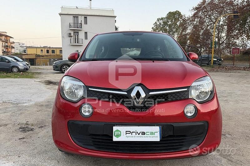 Usata Renault Twingo SE 70 CV (51 kW) 2015 Rosso Utilitaria