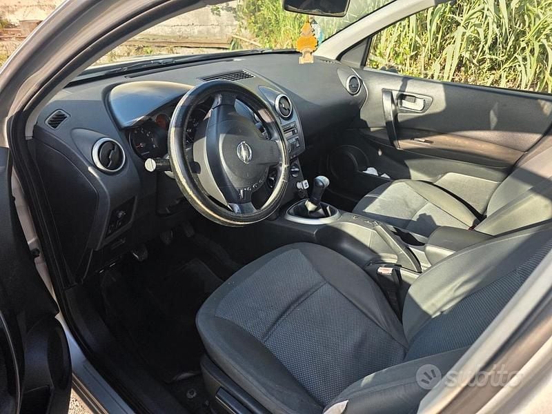 Usata Nissan Qashqai 114 CV (83 kW) 2009 Grigio SUV