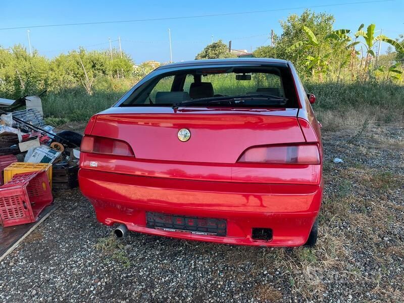 Usata Alfa Romeo 146 144 CV (105 kW) 1997 Rosso Utilitaria