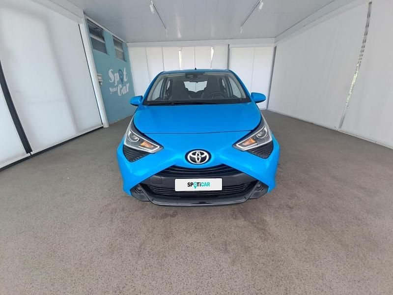 Usata Toyota Aygo X-play 72 CV (52 kW) 2019 Blu/azzurro Utilitaria