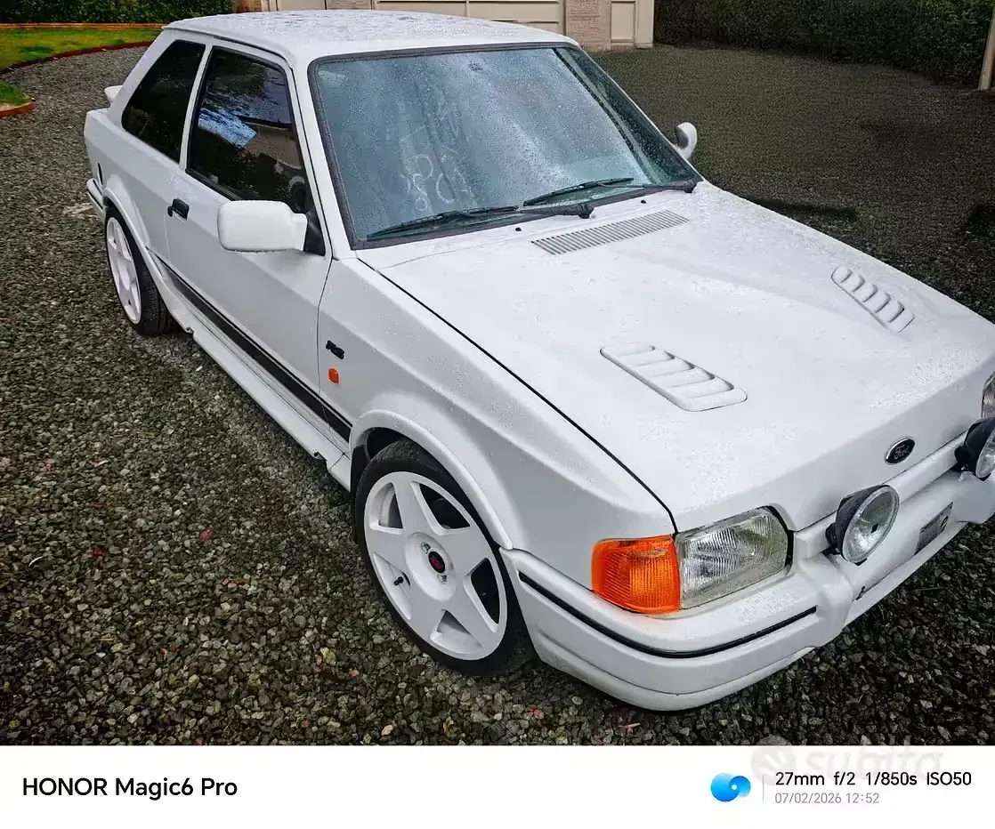 Usata Ford Escort RS 129 CV (94 kW) 1988 Bianco Coupé