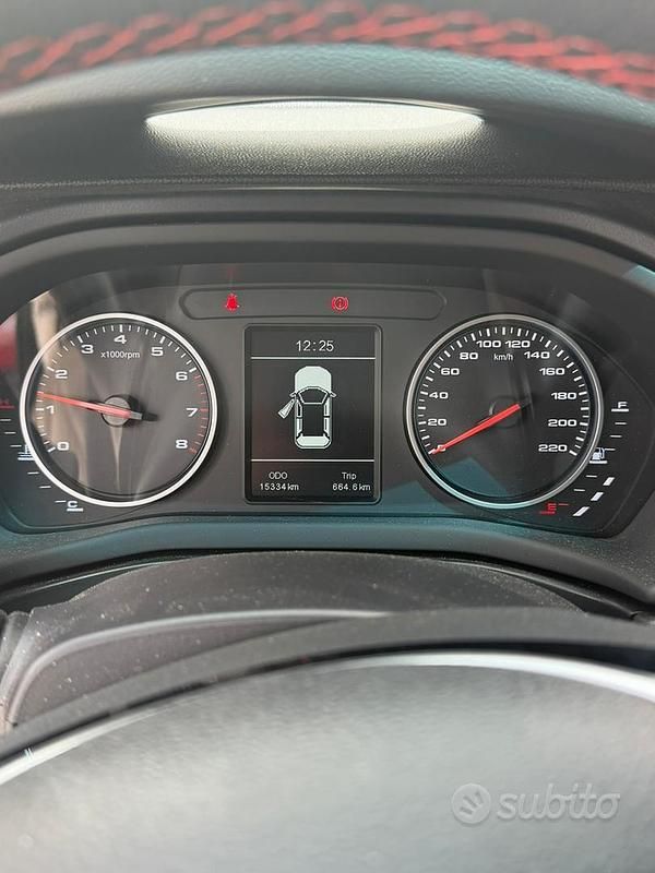 Usado EVO Evo 3 113 CV (83 kW) 2025 Rojo SUV