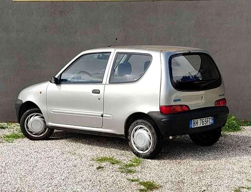 Usata Fiat 600 39 CV (28 kW) 2000