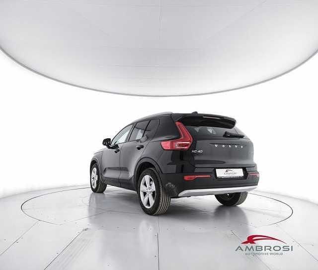 Usata Volvo XC40 Plus 163 CV (119 kW) 2022 Nero SUV