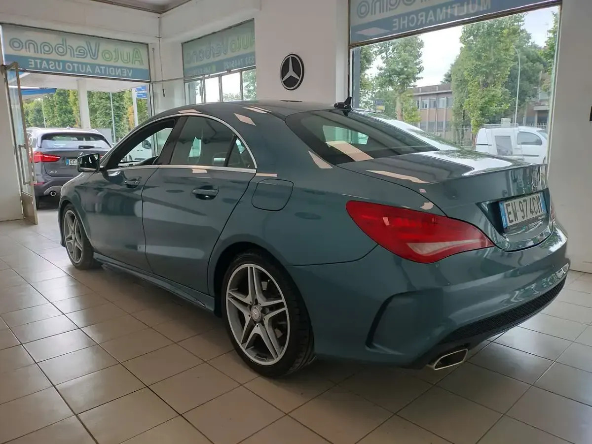 Usata Mercedes CLA250 Premium 211 CV (155 kW) 2014 Blu/azzurro Berlina