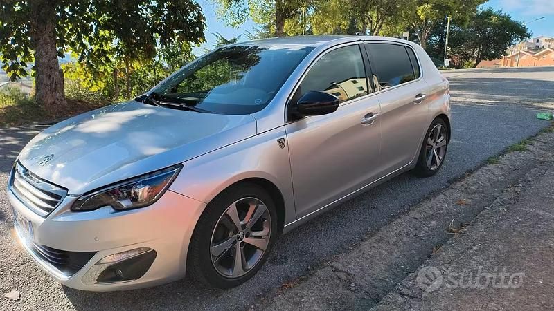 Usata Peugeot 308 115 CV (84 kW) 1983 Grigio Berlina