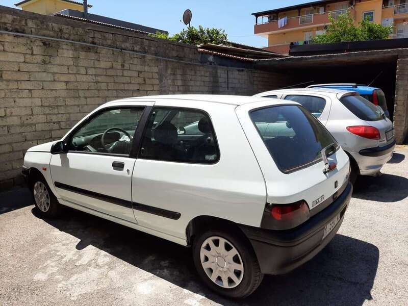 Usato 1998 Renault Clio II 1.1 Benzin 58 CV (3.500 €)
