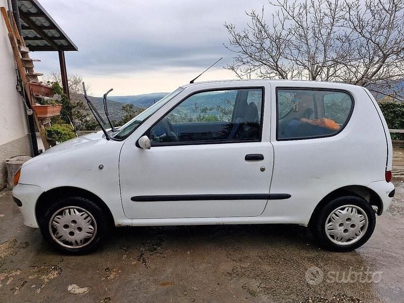 Usata Fiat Seicento 54 CV (39 kW) 2000 Bianco Utilitaria