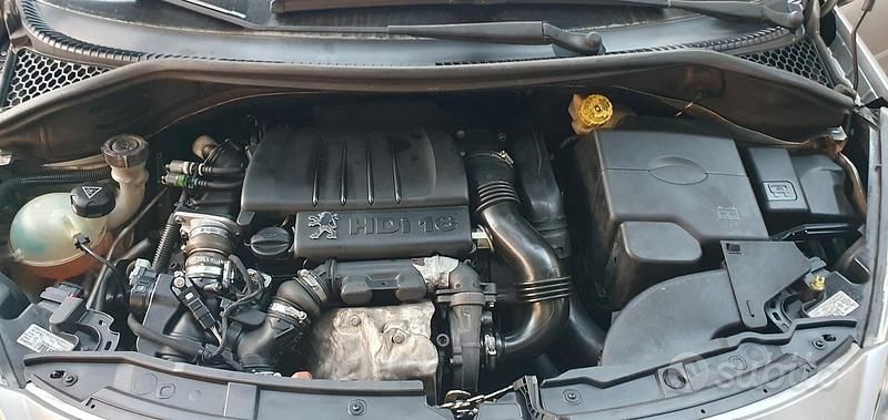 Usata Peugeot 207 90 CV (66 kW) 2008 Grigio Berlina