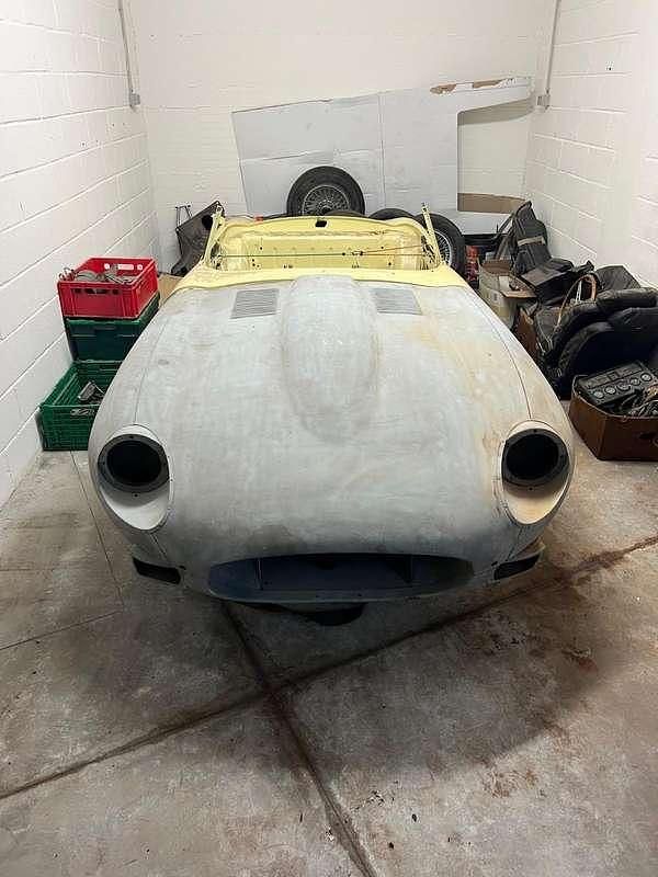 Usata Jaguar E-Type 1970 Giallo Cabrio