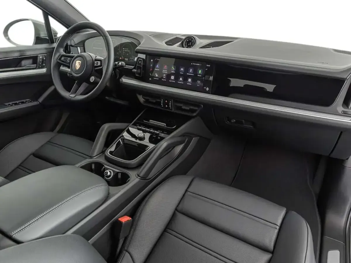 Nuova Porsche Cayenne 470 CV (345 kW) 2026 Gesso SUV