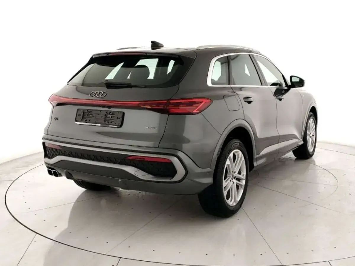 Nuova Audi Q5 S-Line 204 CV (150 kW) 2025 Grigio daytona SUV