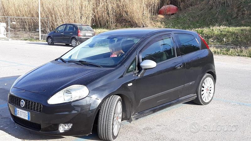 Usata Fiat Punto Evo 90 CV (66 kW) 2008 Nero Utilitaria