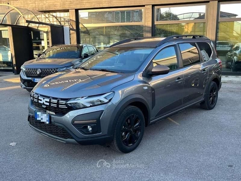 Nuova Dacia Jogger Extreme 140 CV (102 kW) 2025 Grigio scisto metallizzato Monovolume