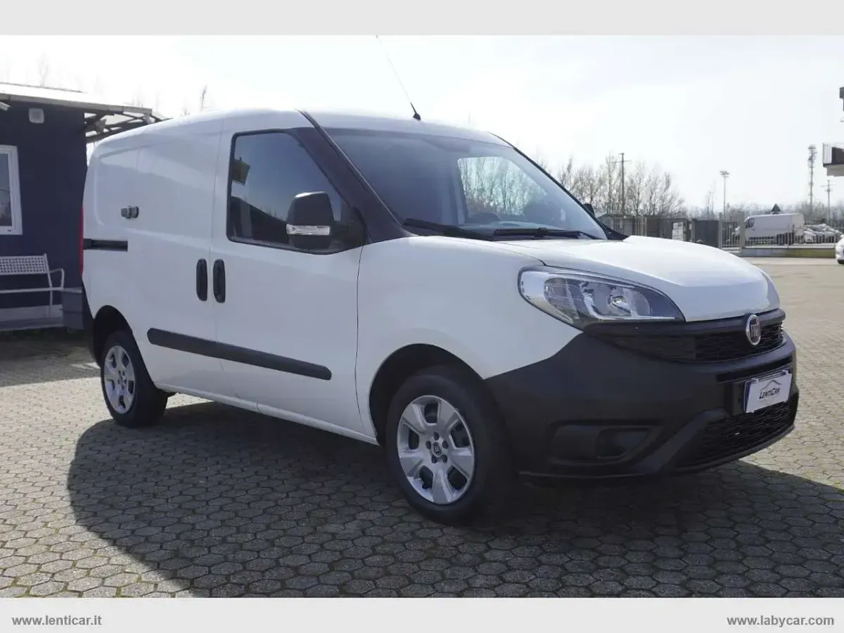 Usata Fiat Doblò 95 CV (69 kW) 2018 Bianco Monovolume