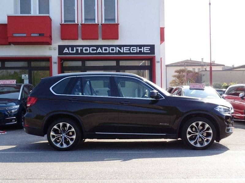 Nero Usata 2016 BMW X5 Efficient Dynamics SUV | 27.450 € (Buon prezzo) - Immagine 1/4