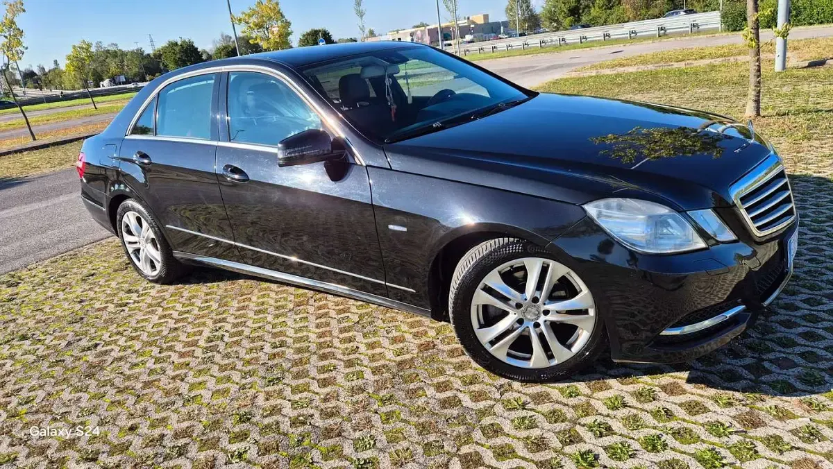 Usata Mercedes E220 Avantgarde 170 CV (125 kW) 2011 Berlina
