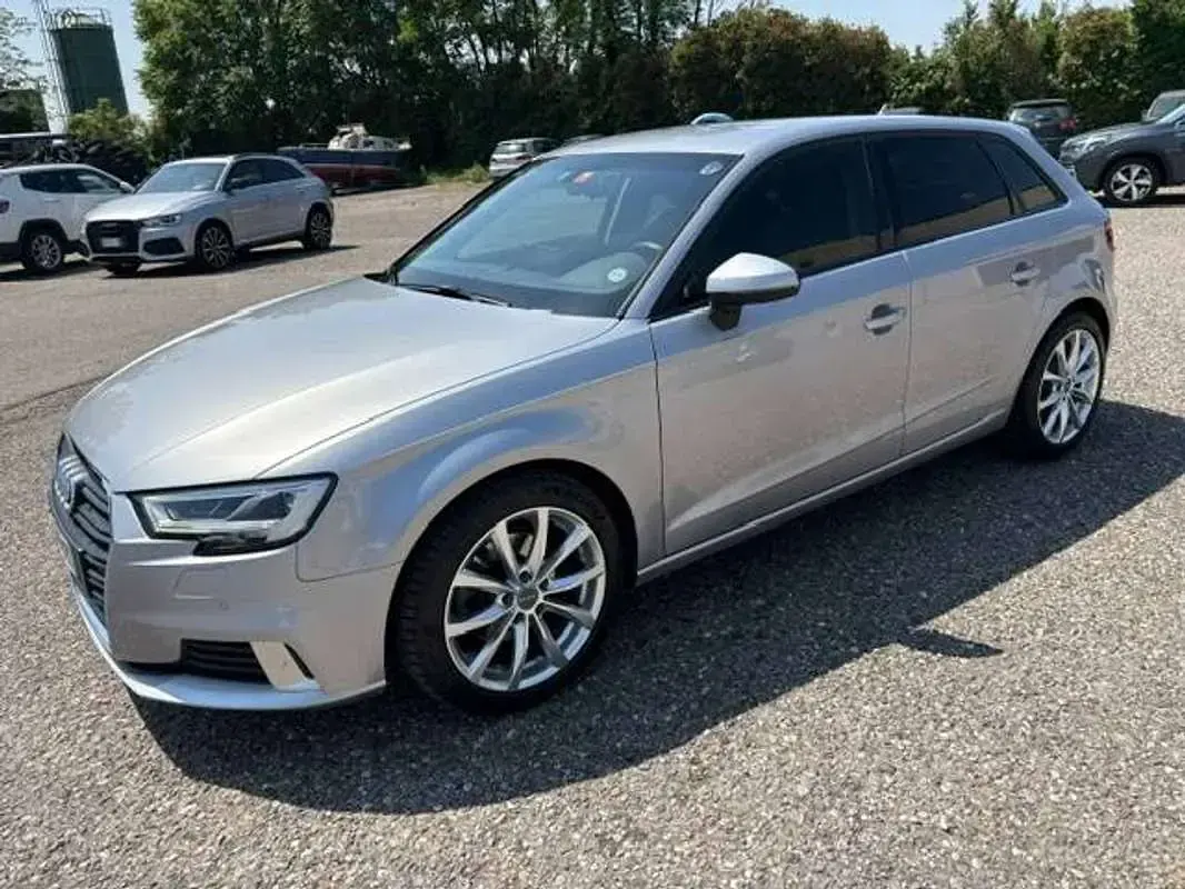 Usata Audi A3 Business 150 CV (110 kW) 2016 Argento Berlina