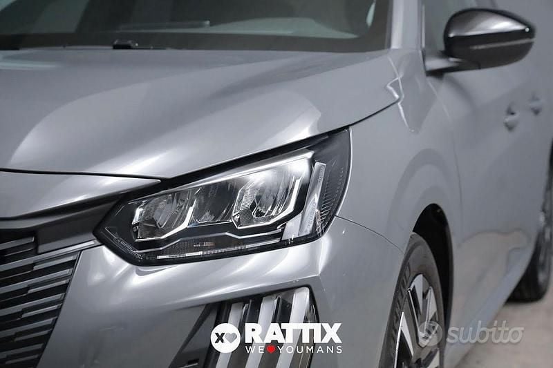 Usata Peugeot 208 Allure 100 CV (73 kW) 2025 Utilitaria