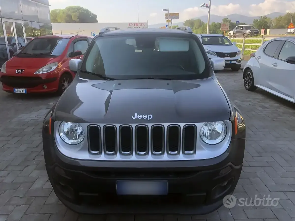 Usata Jeep Renegade Limited 120 CV (88 kW) 2016 Grigio SUV