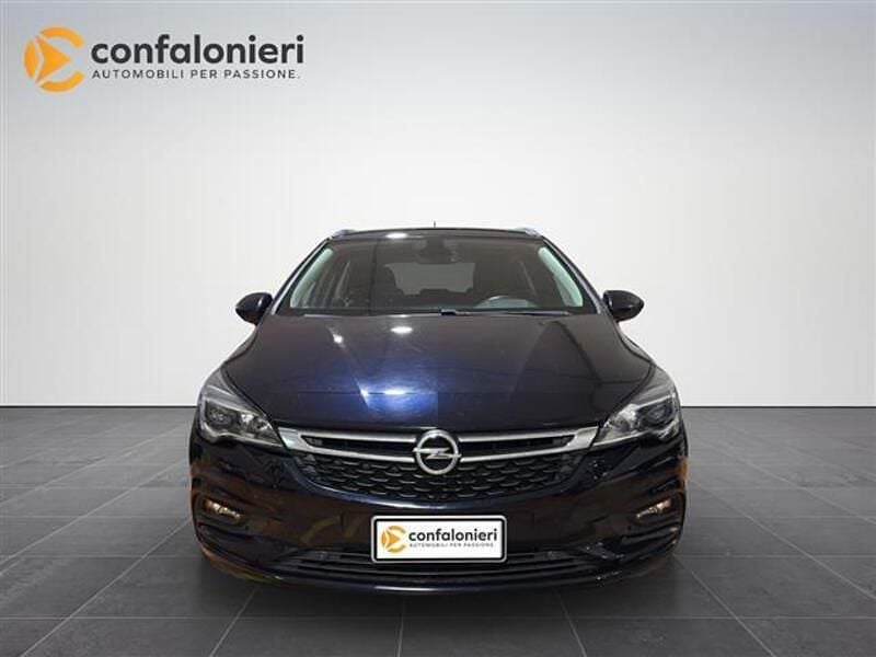 Usata Opel Astra Dynamic 110 CV (80 kW) 2019 Blu scuro Station wagon