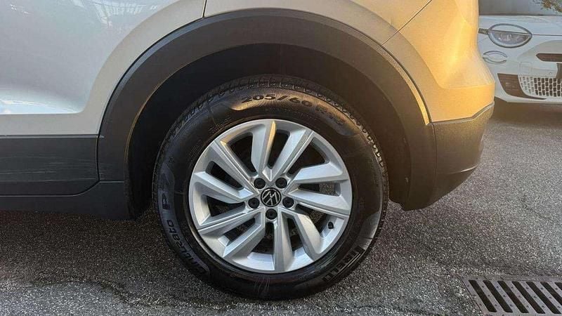 Usata VW T-Cross Style 95 CV (69 kW) 2023 Argento metallizzato SUV