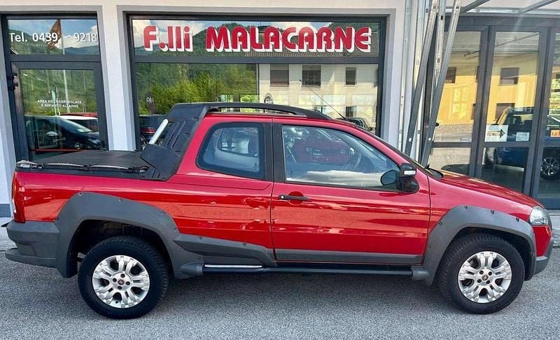 Usado Fiat Strada 95 HP (69 kW) 2014 Vermelho Pickup