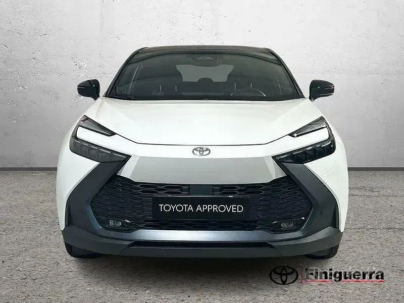 Usata Toyota C-HR Trend 140 CV (102 kW) 2024 Bianco SUV
