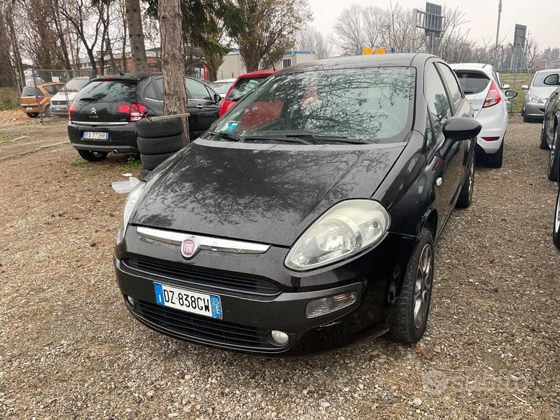 Usata Fiat Punto Evo Dynamic 77 CV (56 kW) 2010 Nero Utilitaria