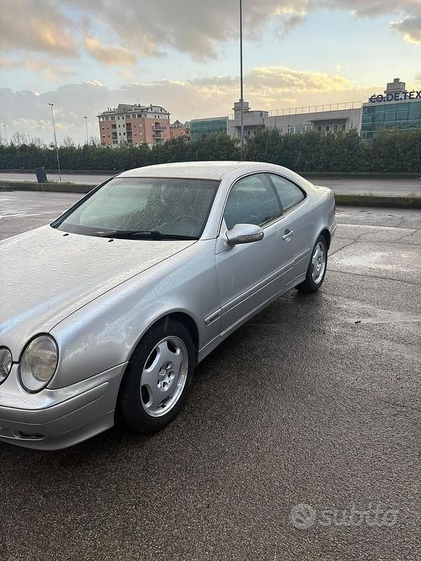 Usata Mercedes CLK230 193 CV (141 kW) 2002 Grigio Coupé